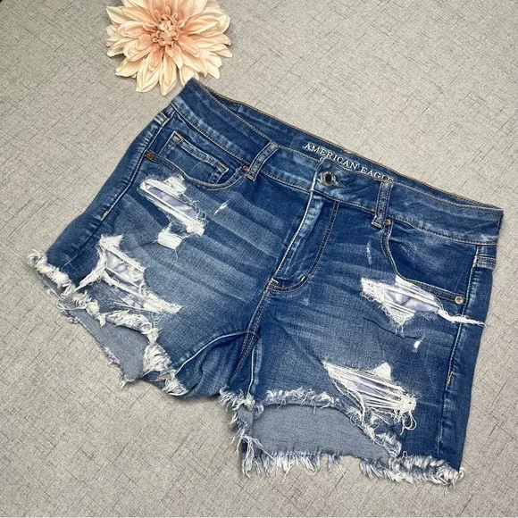 American Eagle Midi Distressed Jean Shorts 12 - Picture 3 of 7